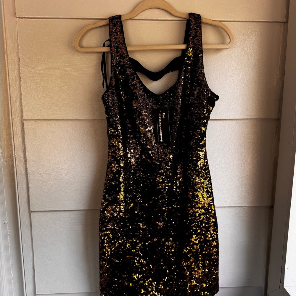 The Clothing Company Black and Gold Sequin Dress New With Tags Size Large